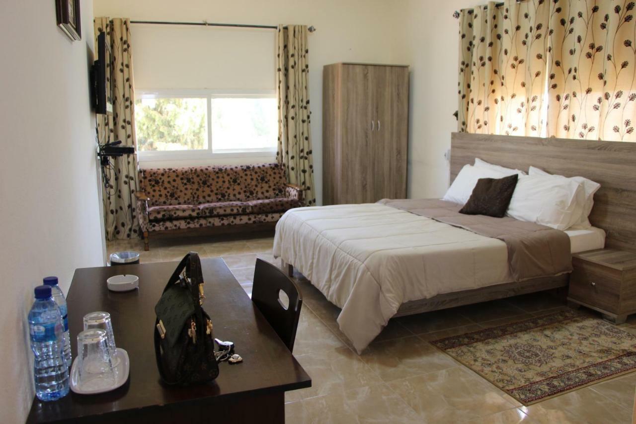 Luna Motel Naqoura Exterior photo