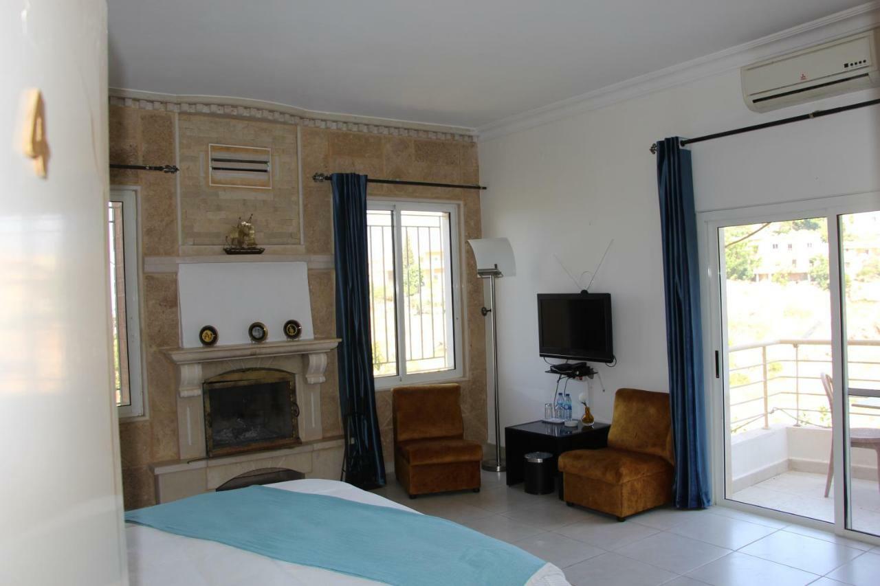 Luna Motel Naqoura Exterior photo